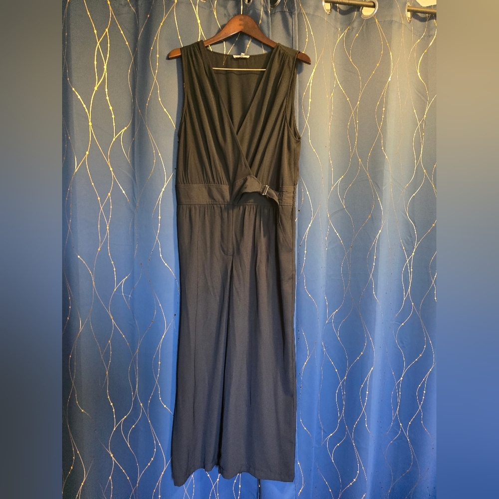 Max Studio Black Garment